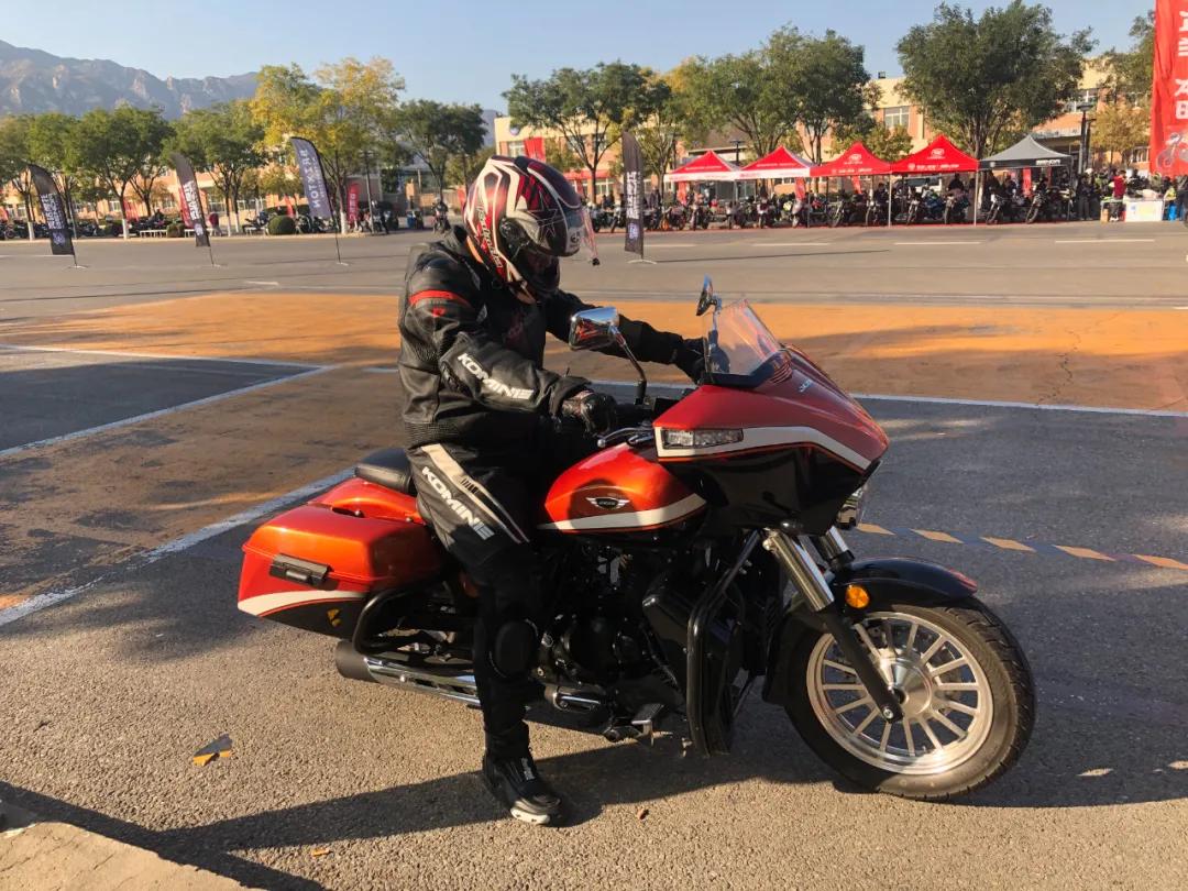 杰迪gz250小滑翔多重,杰迪gz250参数油耗