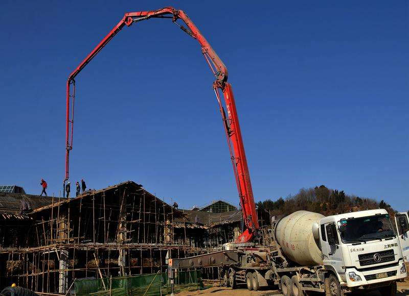 泵送混凝土打不满管原因,造成混凝土泵送堵塞的原因