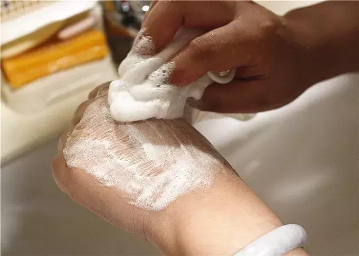 免税店的大牌哪款洗面奶性价比高,韩系洁面哪个牌子好用