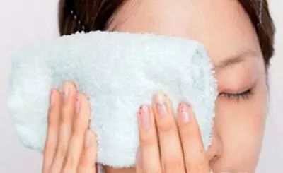 化妆教程怎么防止流汗脱妆,夏天化妆晕妆教程