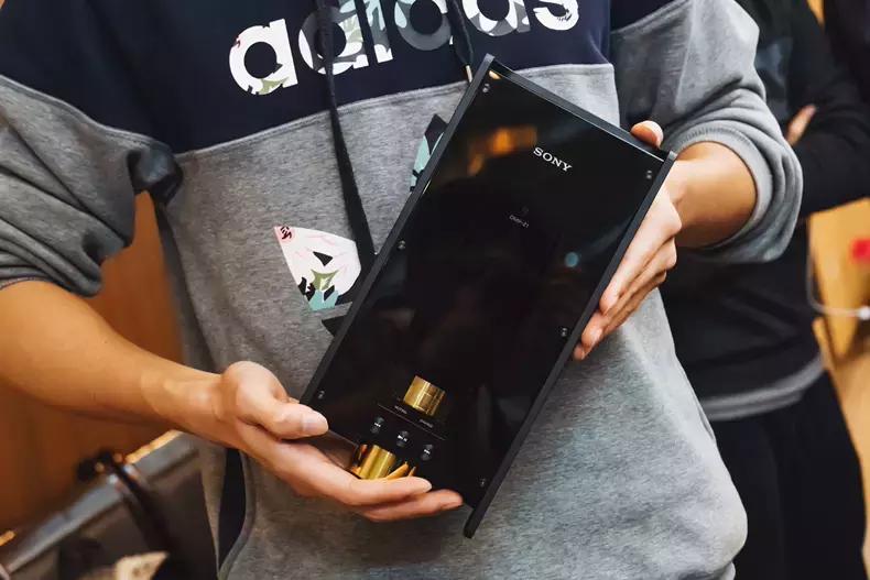 索尼dmpz1试听,索尼dmp-z1什么系统