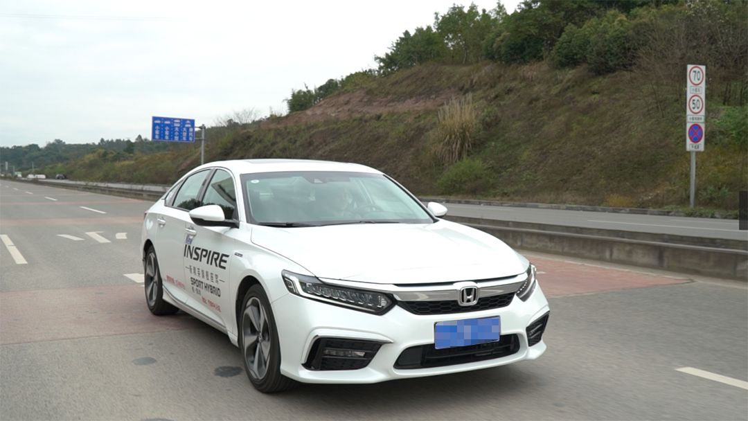 雅阁凯美瑞inspire混动对比视频,混动凯美瑞和混动雅阁怎么选