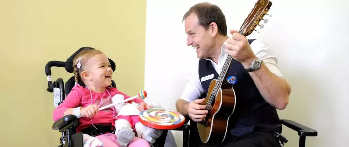 音乐治疗师讲座,美国音乐治疗协会