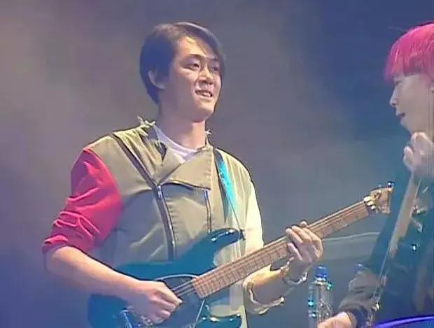 歌手当打之年幕后故事,歌手当打之年背后的故事与悲伤