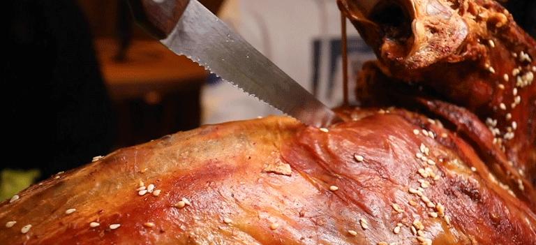 木屋烧烤烤全羊价格表,木屋全羊烧烤