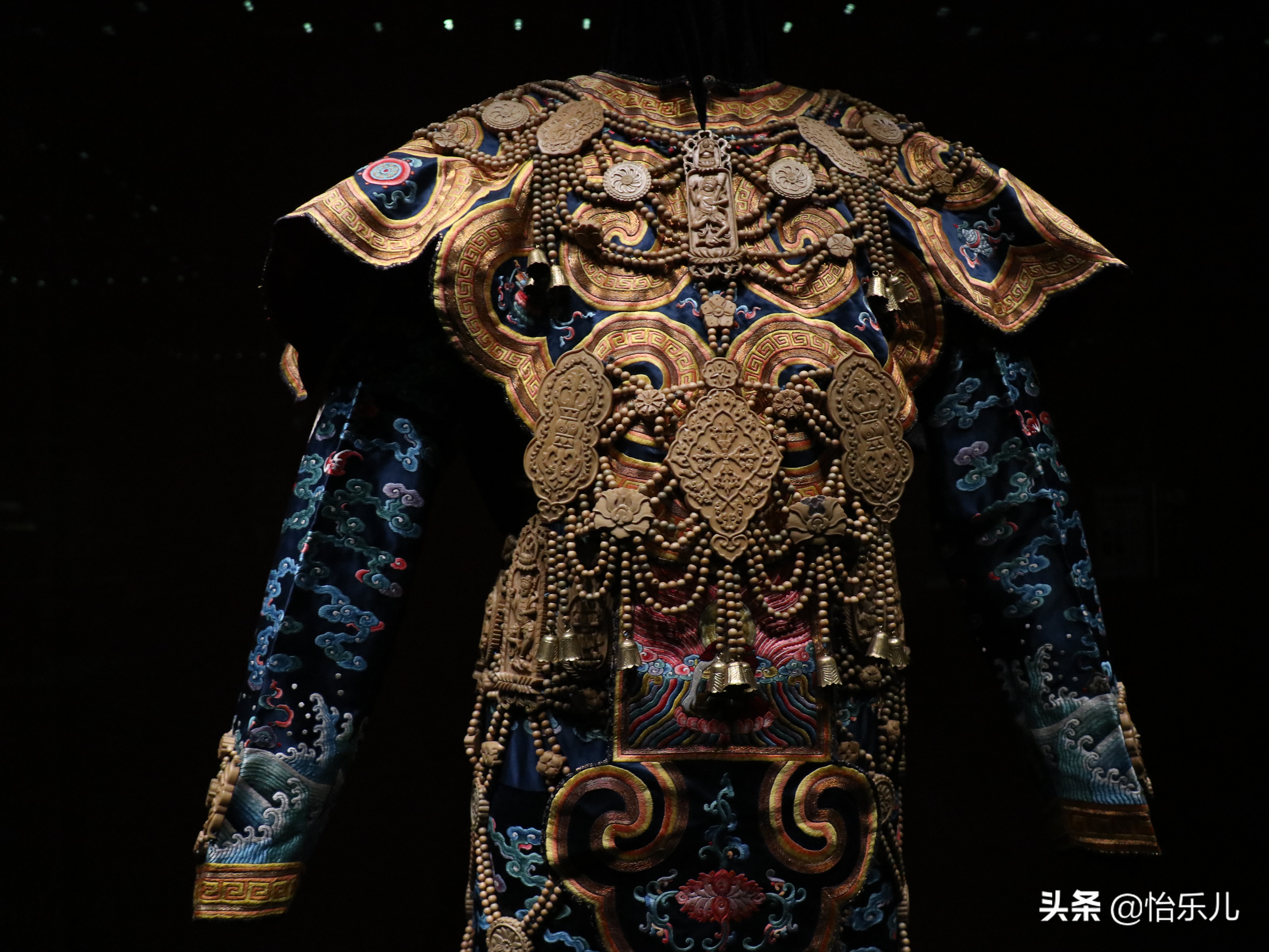 清宫佛教服饰大全,华丽的清宫服饰