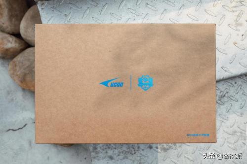 足球新换球衣的球队,中国客家足球俱乐部