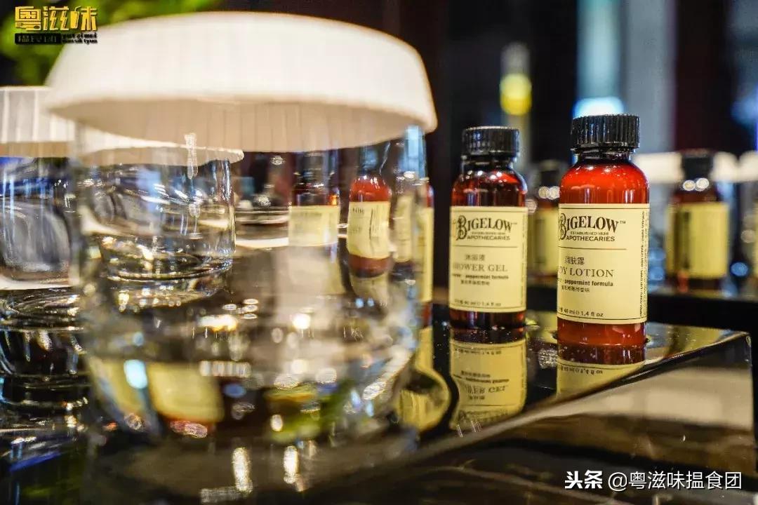 用一间24小时都在线的机场酒店,拥抱旅途的开始