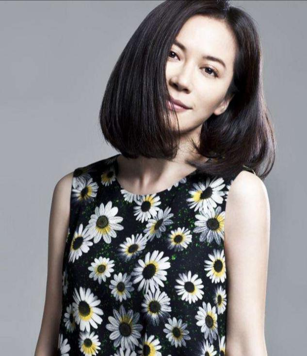 五十岁女人满头白发适合什么发型,30岁白发多不想染适合什么发型