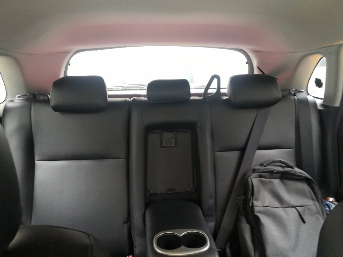 三菱asx劲炫2013款2.0lcvt两驱精英版,三菱劲炫asx一公里多少油钱