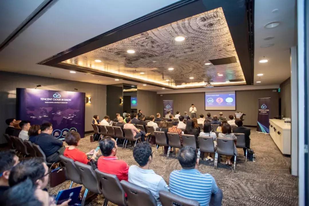 万佳安许明：AI赋能智慧零售，将为门店降本增效