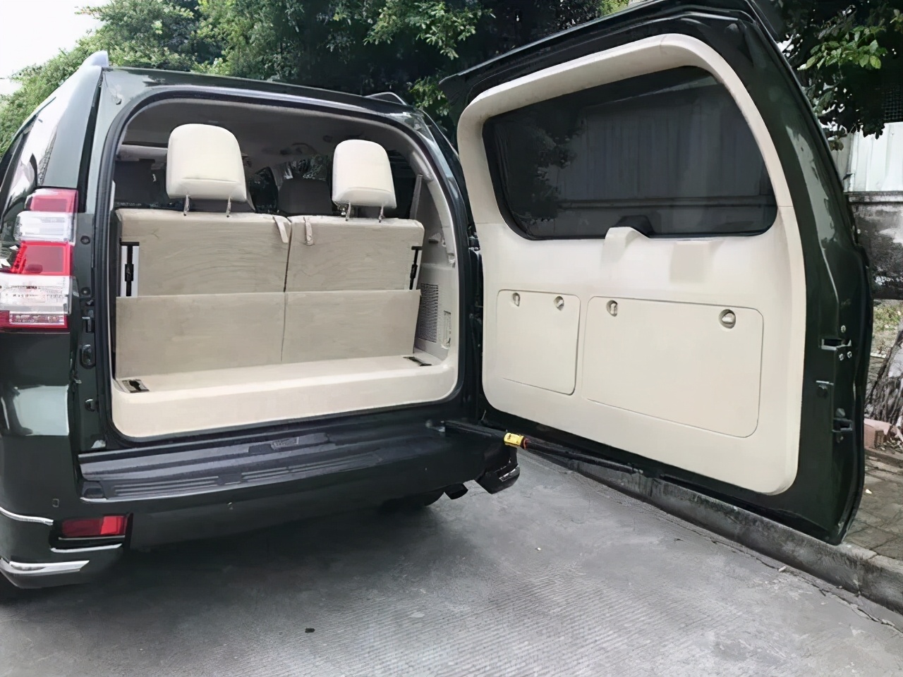 丰田霸道的越野性能有多强,丰田霸道4000真实的越野性能场景