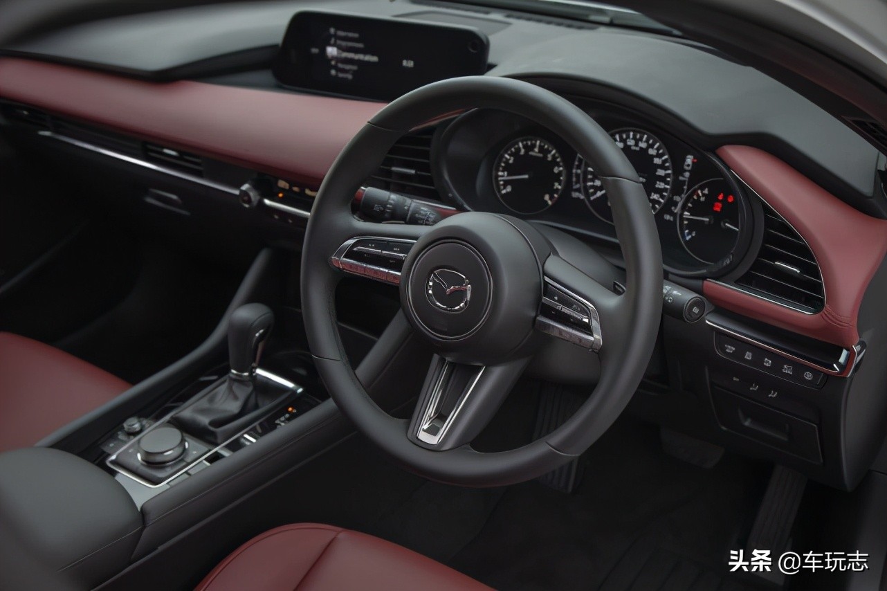 马自达mazda3深度测评,mazda3马自达提车