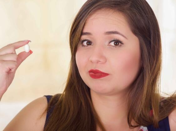 面部浮肿一般是肾出了问题,面部浮肿跟心脏什么关系