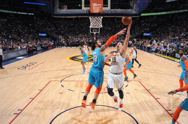 亚当斯遇到莫兰特,亚当斯防约基奇