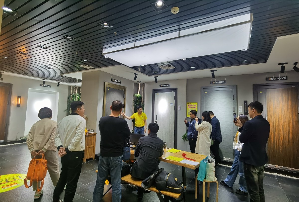 新政策，新腾飞—德盾河北省优秀加盟商签约大会