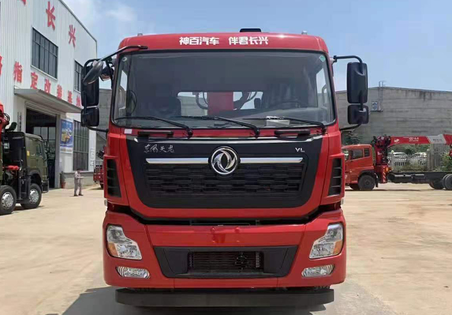 后八轮随车吊天龙好还是解放好,东风天龙后八轮12吨随车吊价格