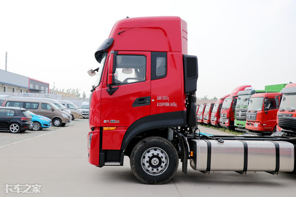 东风天龙旗舰国六560自动挡牵引车,国六东风天龙kl465载货车