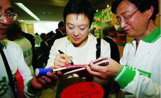 邓亚萍澄清国籍,邓亚萍打败日本乒乓球运动员