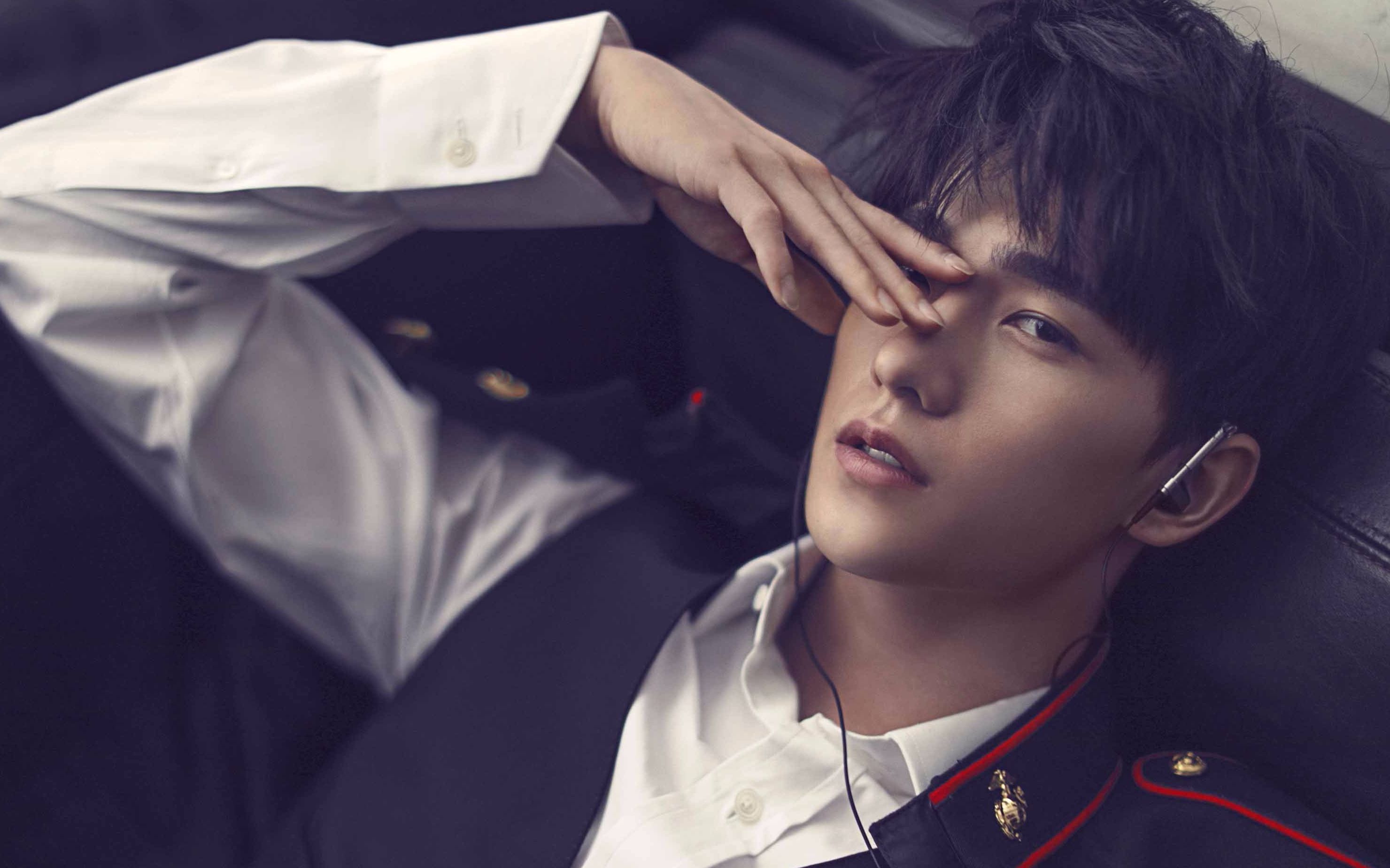 邓伦刘昊然易烊千玺新生代各省省草你喜欢哪一只？