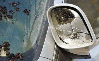 汽车被撞私了怎么定损,轻微剐蹭私了后还能报保险吗