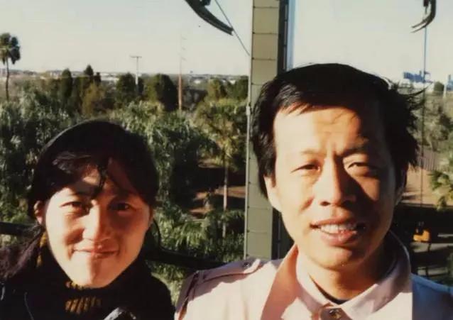 他是写情色一流的作家，写作17年默默无名，死后被高晓松封神