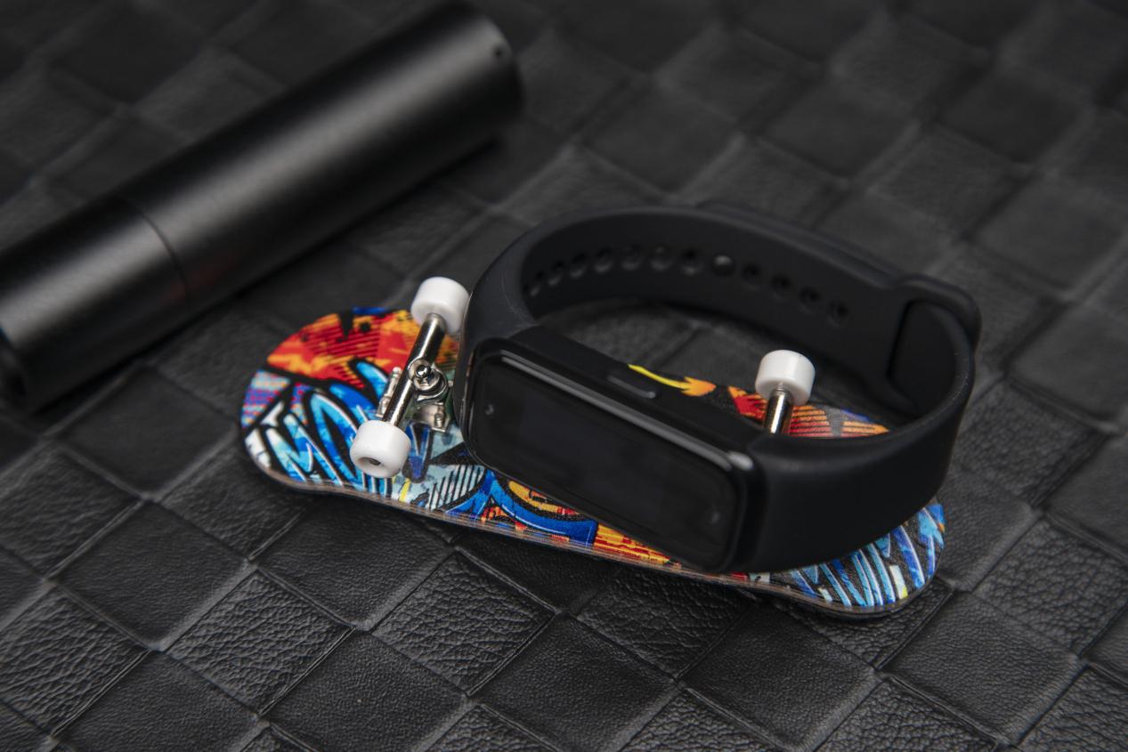 讯飞腕式录音笔r1录音文件在哪里,讯飞腕式录音笔r1评测