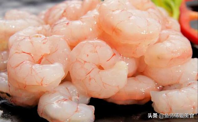 就地过年买年货，记得三多三少，实惠实用有年味，拒绝浪费不心疼