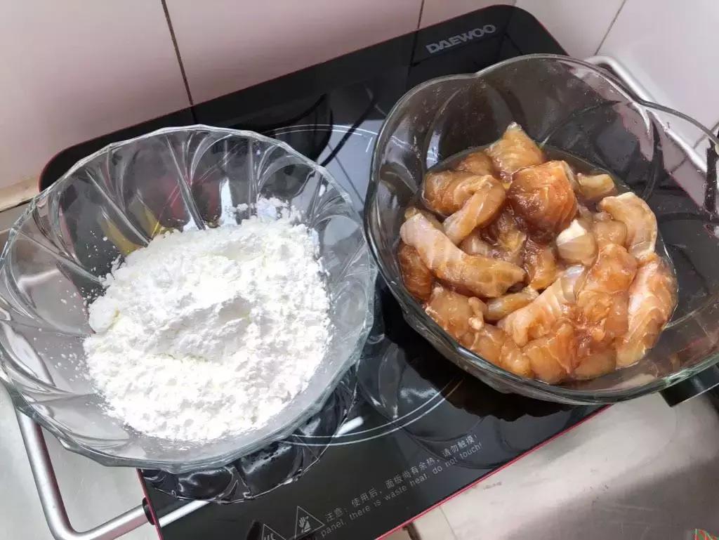 酸甜菠萝龙嘴鱼,番茄菠萝龙利鱼