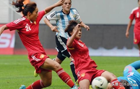 女足脱衣庆祝,女足晒腹肌男足躺枪