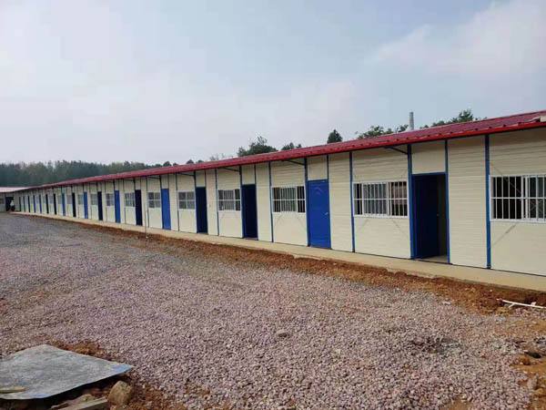 屋顶什么瓦片最耐用,屋顶瓦片好还是彩钢顶好