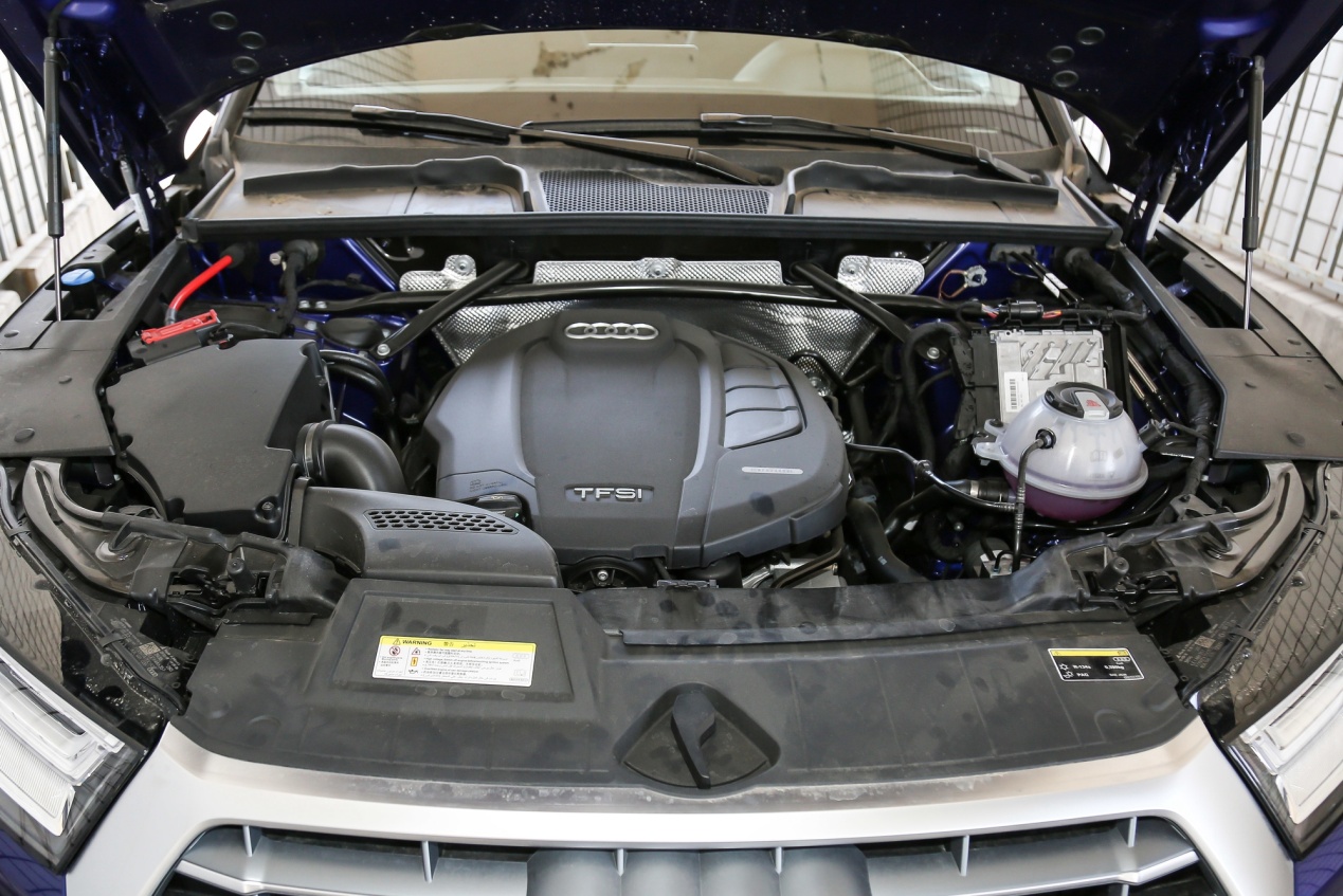 钢铁侠和雷神大战,钢铁侠对战雷神的视频