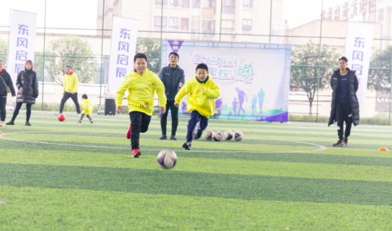 养育男孩先从生活独立开始,养育男孩一定要告诉他的八条道理