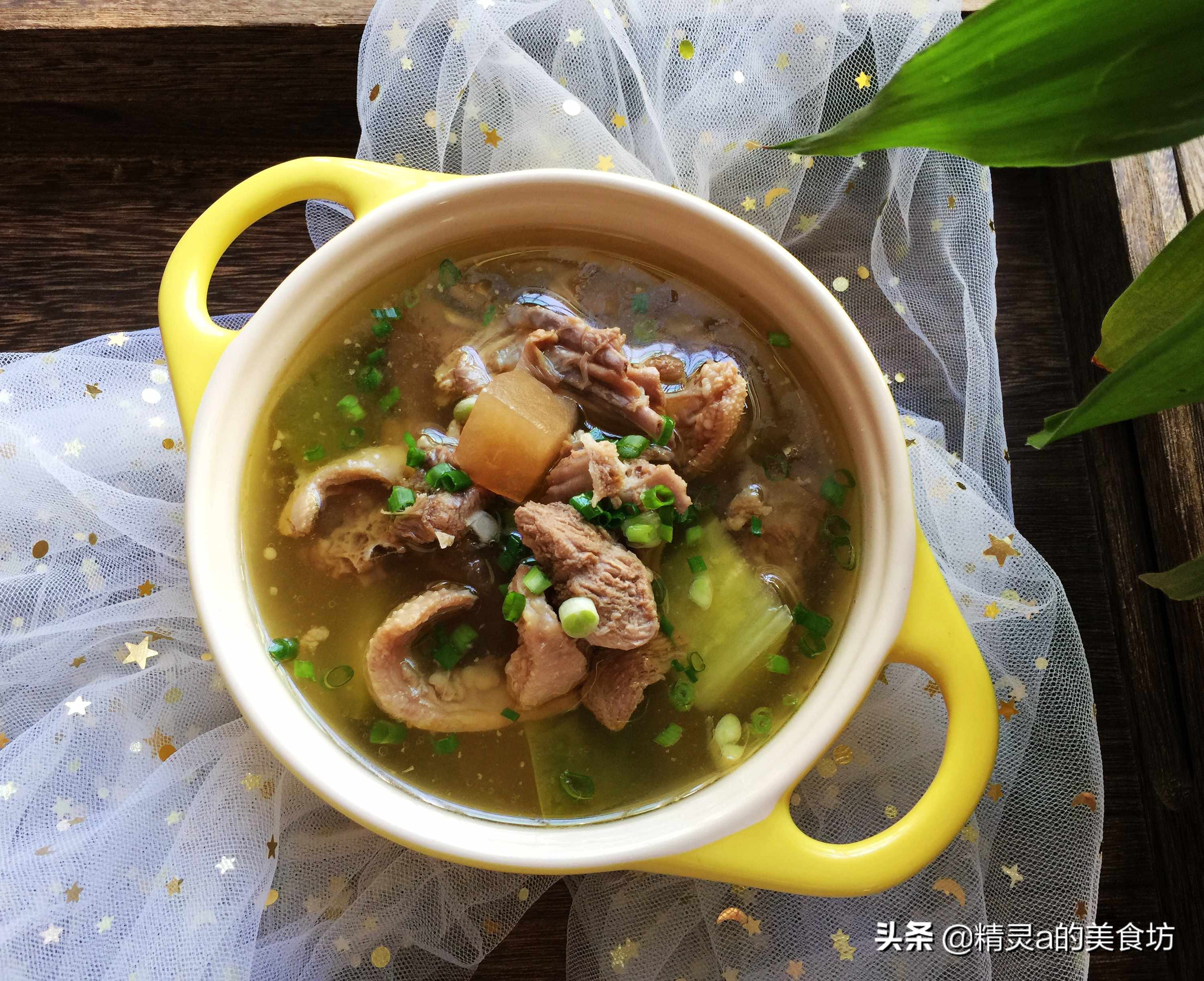 酸萝卜老鸭汤的经典做法,酸萝卜老鸭汤最正宗的做法短视频