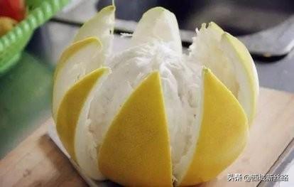 新车有味道一招轻松解决汽车异味,刚买的新车有味用什么去除