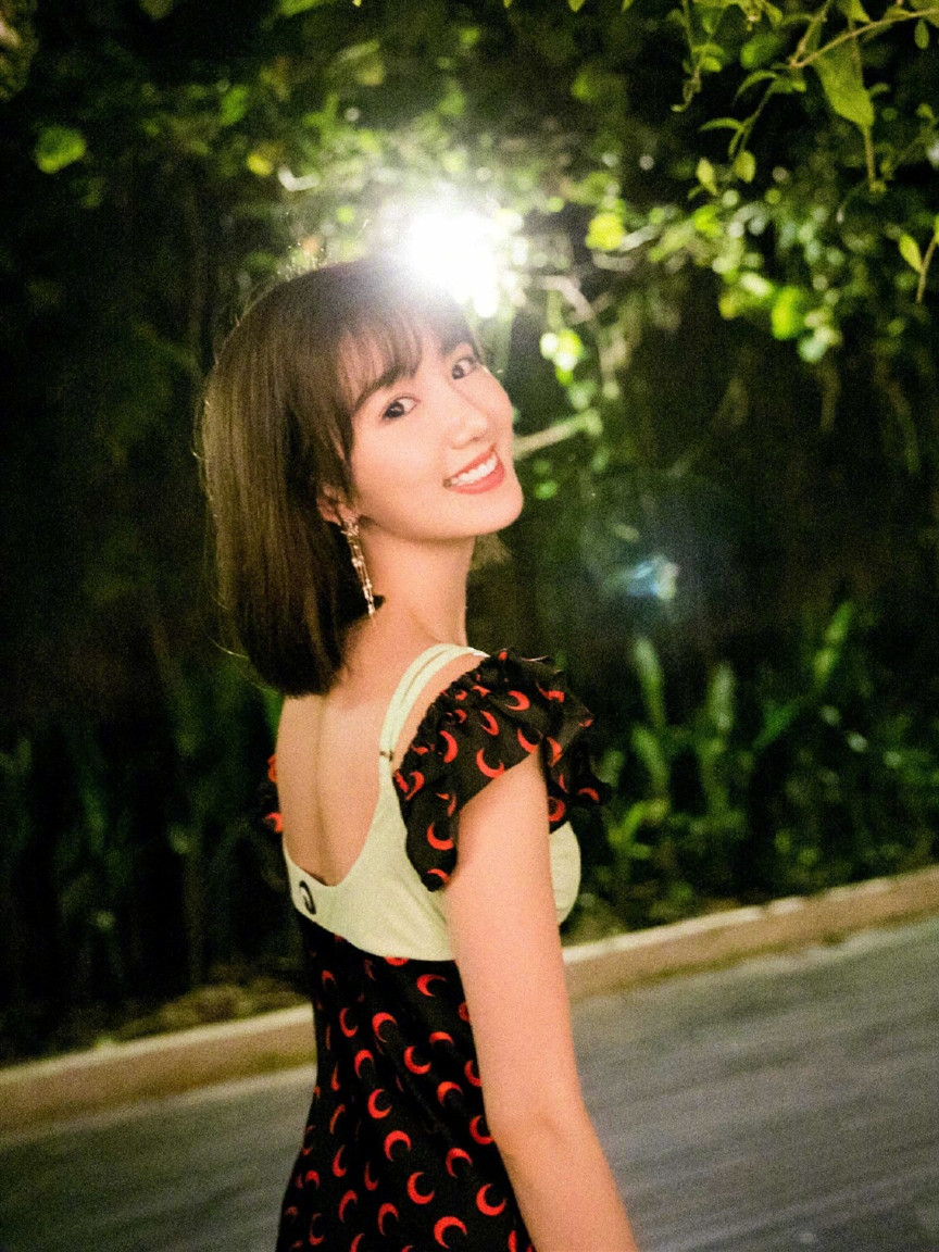 毛晓彤穿着打扮,毛晓彤三十而已惊艳颜值