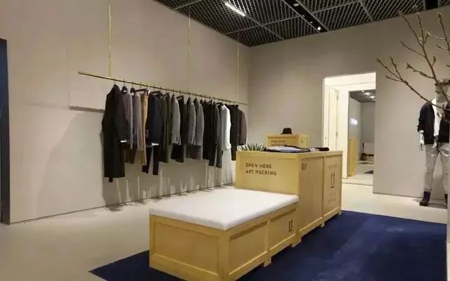 地素razzle深圳男装,地素时尚入股运动潮牌