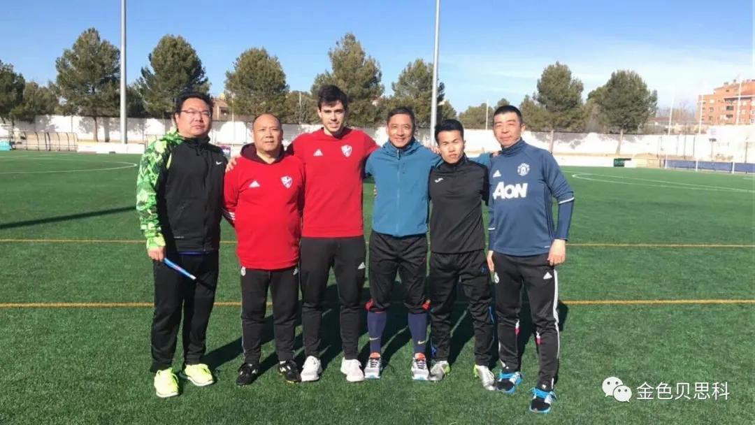 昆一中西山学校优质生源基地——金色学校足球特色课