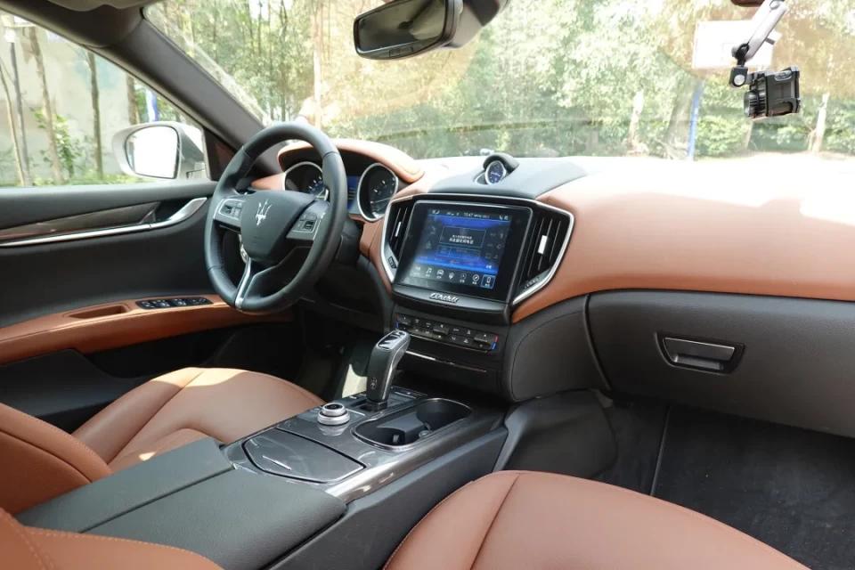 全新玛莎拉蒂ghibli试驾,试驾玛莎拉蒂ghibli锋芒版