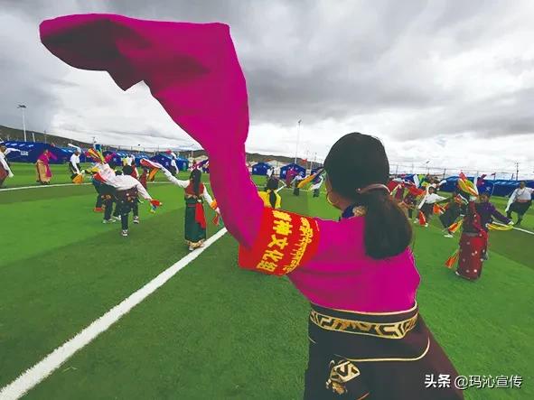 玛沁县草原,玛沁草原