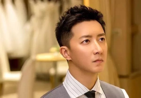 韩庚卢靖姗大婚!背后是一个过气偶像“自杀式”崛起的惨烈之路