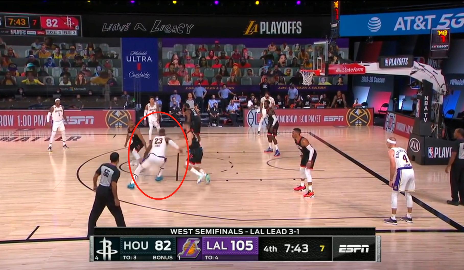 老詹一招声东击西真是艺高人胆大,老詹被吓到瞬间