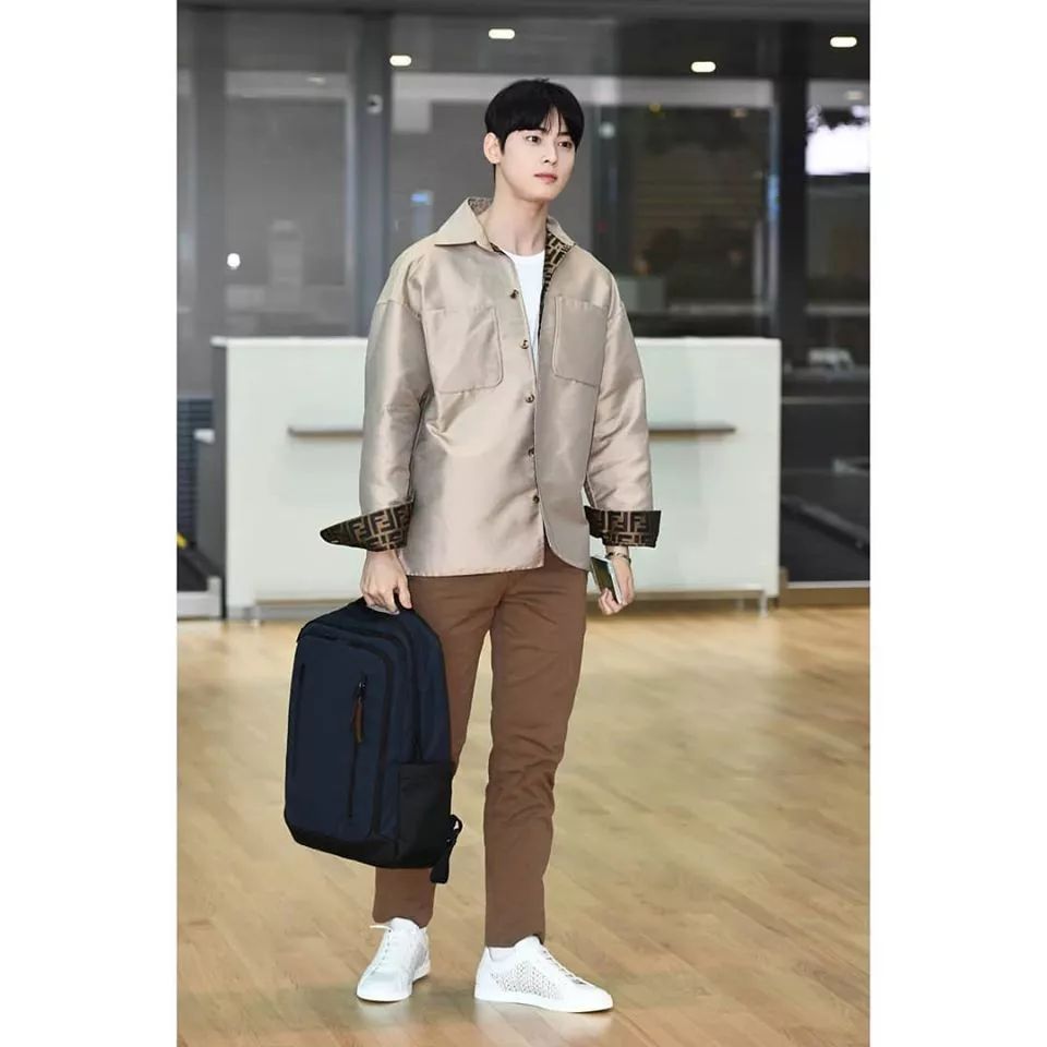 爱豆穿搭同款各色款式分享,爱豆日常穿搭同款