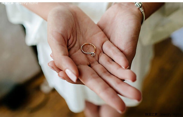 婚礼上戒指拿掉了,婚礼上戒指戴不上主持人怎么救场