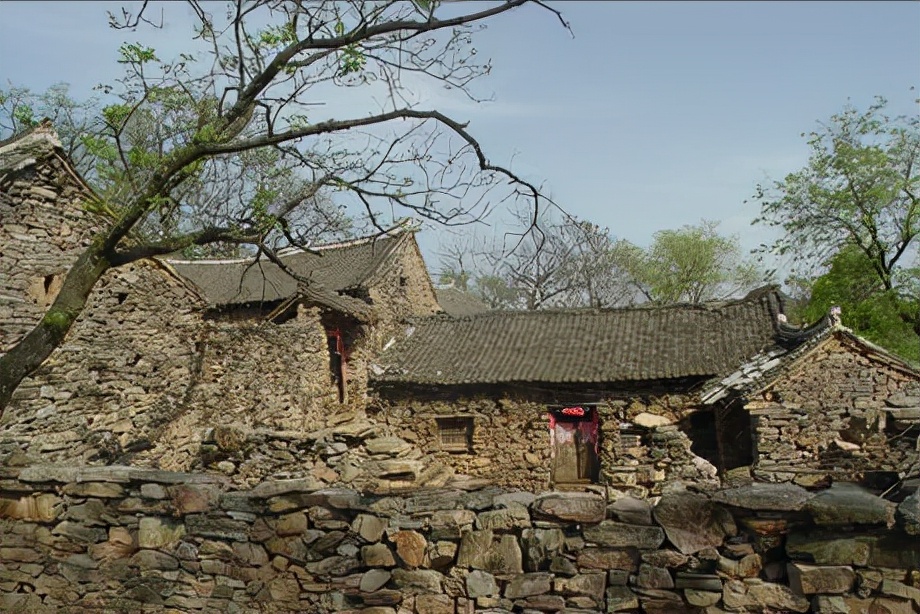 农村瓦房琉璃瓦漏水怎么处理,农村瓦房烟囱根部漏水