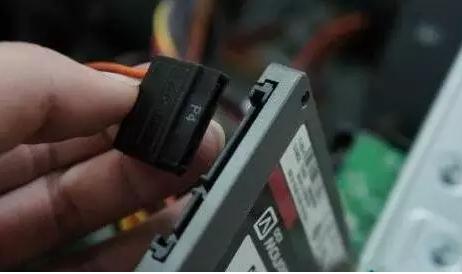 如何给固态硬盘安装系统,安装固态硬盘后怎么设置