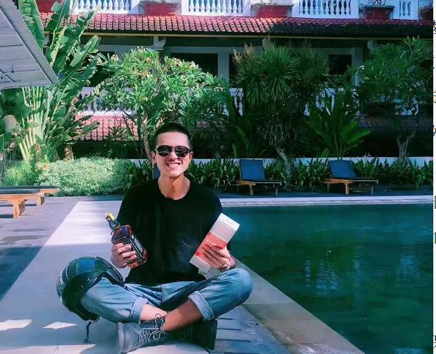 1000块怎么玩儿转巴厘岛？辞职，拿上你那破吉他