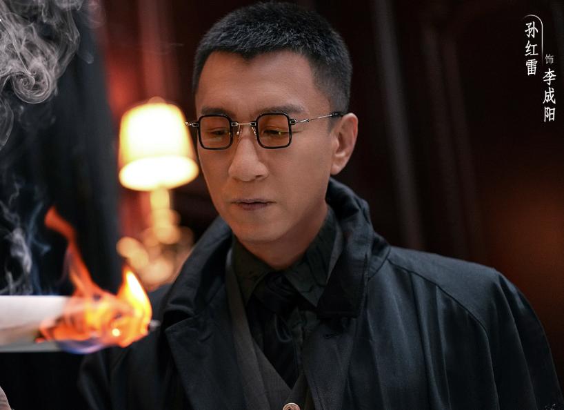 硬核扫黑，一秒上头；华强一笑，生死难料