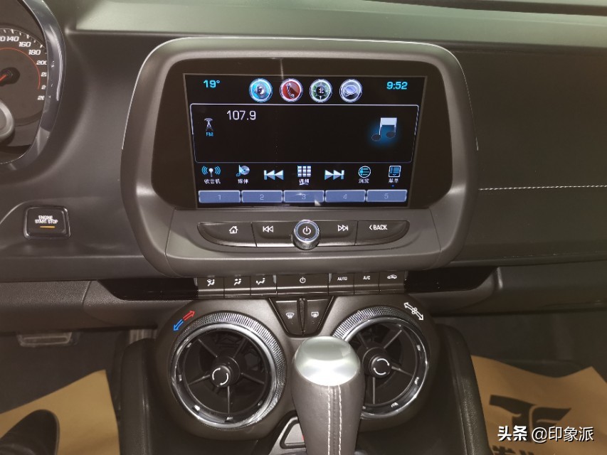 大黄蜂跑车科迈罗敞篷版高配,科迈罗大黄蜂敞篷版噪音大吗