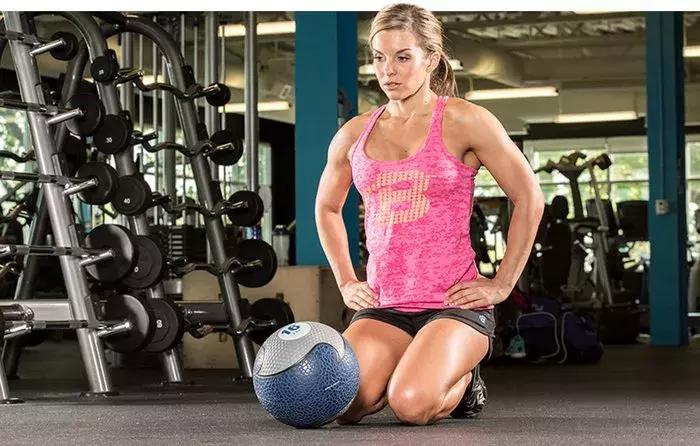 一天半小时锻炼计划表,无器械锻炼一周七天怎么安排项目